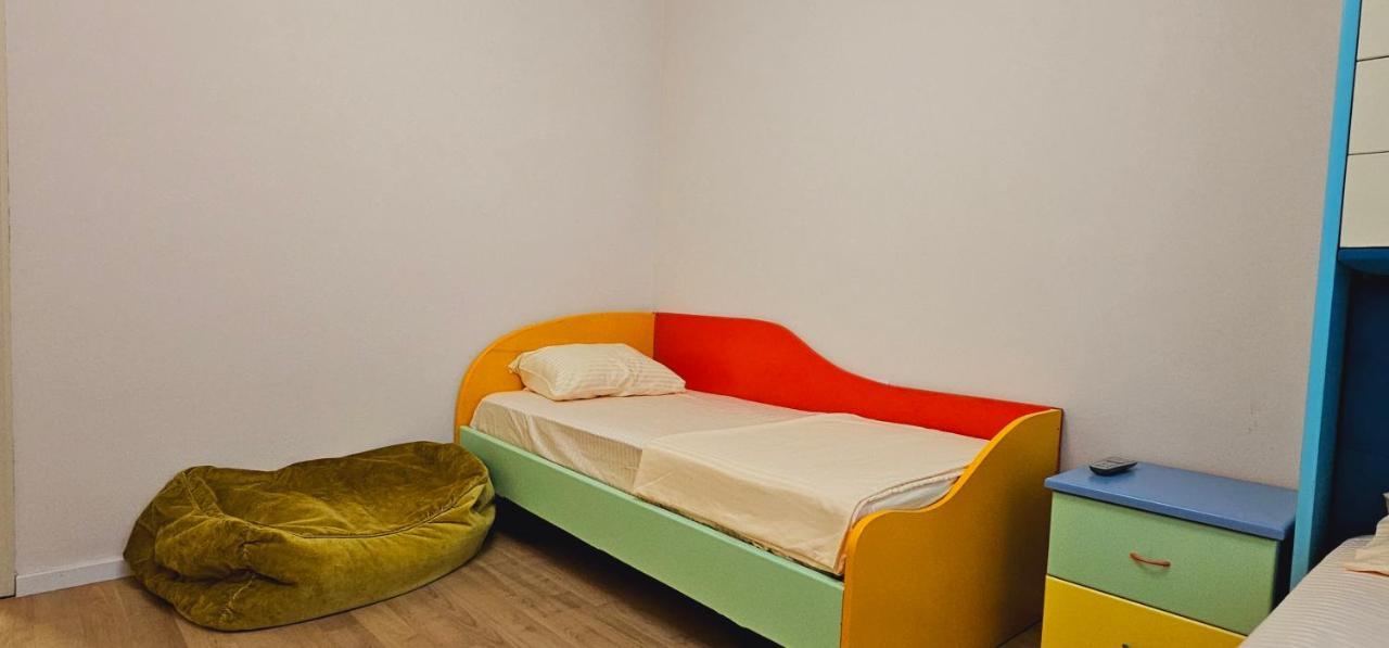 Discover Tirana From Our 3-Room Apartment With Free Parking-Komuna E Parisit מראה חיצוני תמונה